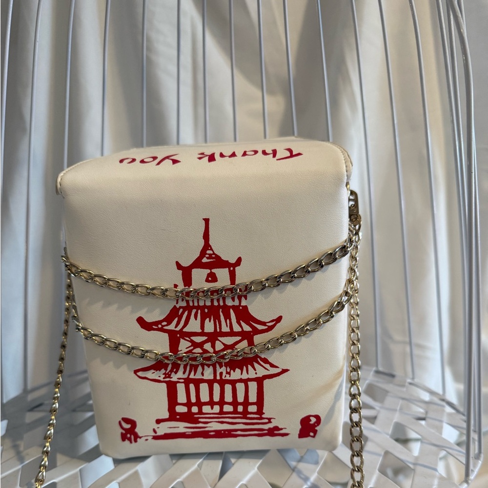 Chinese Take-Out Purse! White and Red Pagoda Crossbody Bag with Gold Chain Strap